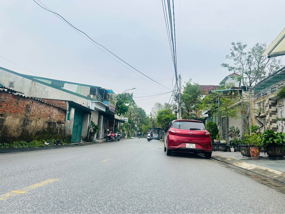 Đất mặt đường Trần Bình Trọng, phường Đông Vĩnh 100m² giá 4.3 tỷ - Cơ hội đầu tư sinh lời!