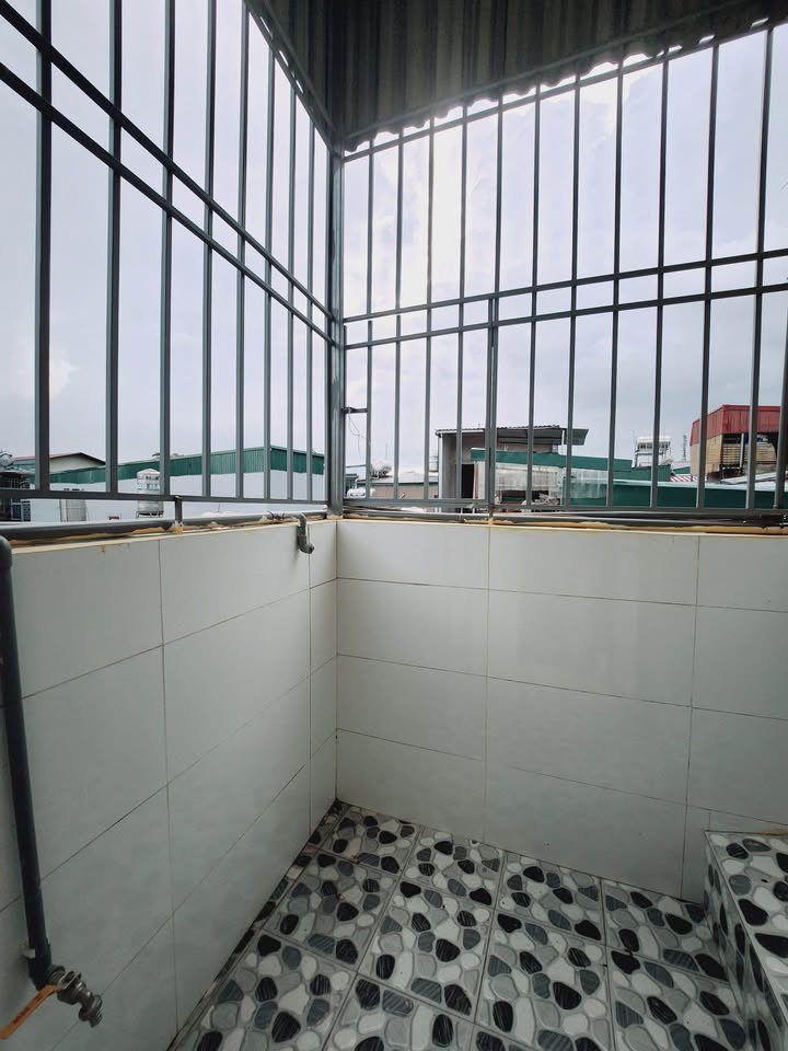 Nhà Định Công Hạ 25m² giá 2.2 tỷ - Vị trí thuận lợi gần ô tô!