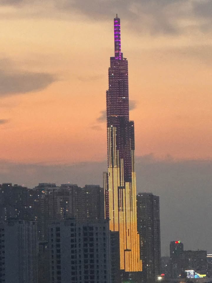 Căn hộ Vista Verde quận 2 213m² giá 60 triệu - Full nội thất sang trọng!