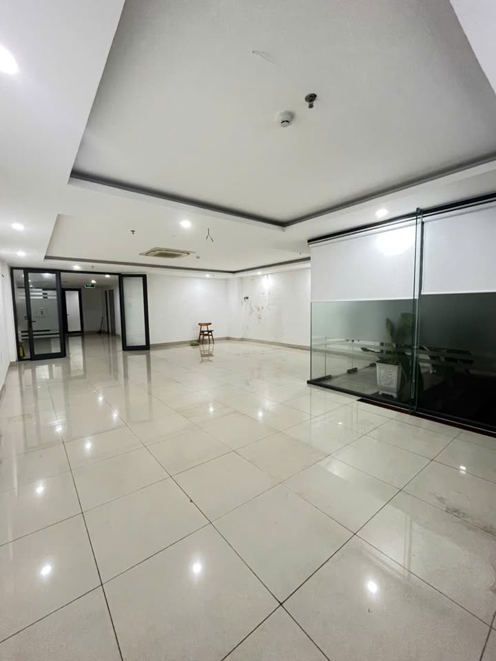 Văn phòng cho thuê mặt tiền đường Ngô Quyền Đà Nẵng 60m² giá 14 triệu - Setup như mới!