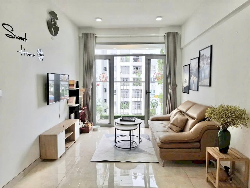 Căn hộ Luxgarden Quận 7 77m² giá 10 triệu - Tiện ích đầy đủ, vào ở ngay!