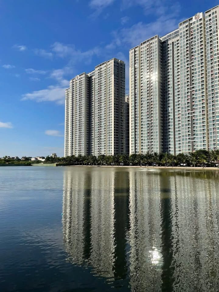 Căn hộ Masteri View Tây Mỗ 80m² giá 20 triệu - Full nội thất, view hồ tuyệt đẹp!