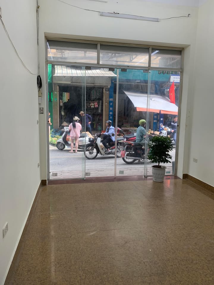 Front House cho thuê tại phố Khương Thượng, quận Đống Đa - Gần Đại học Thủy Lợi