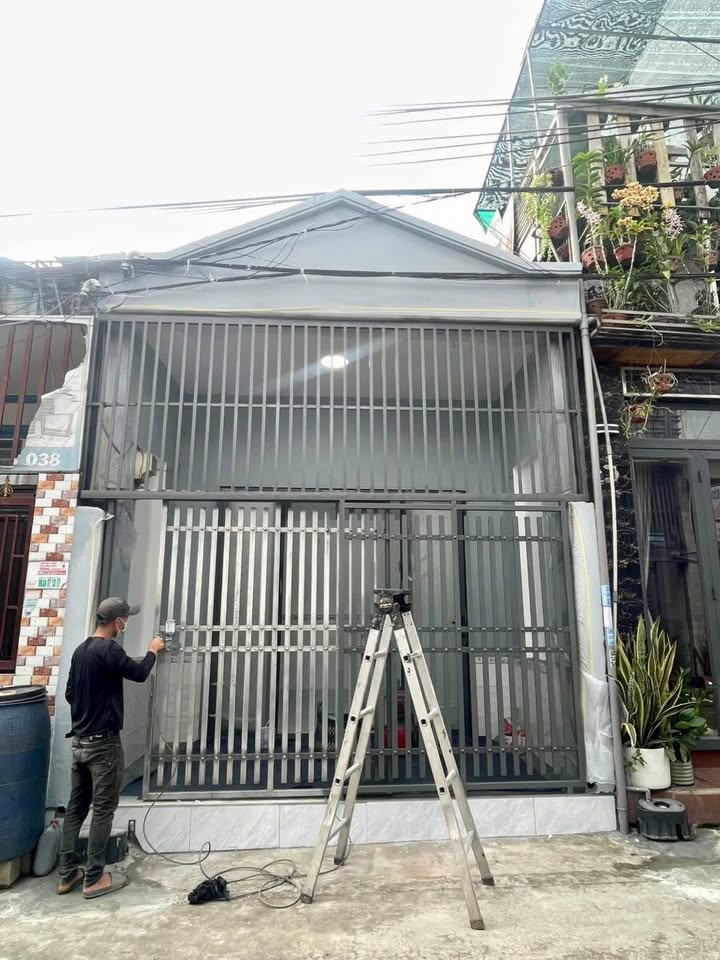 Nhà Phường Tân Đông Hiệp 52m² giá 1.65 tỷ - Thiết kế hiện đại, kinh doanh nhỏ lẻ!