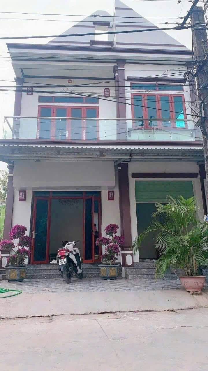 Nhà Trục Chính Kinh Doanh Thục Cầu 98m² giá 3 tỷ - Đầu Tư Sinh Lời