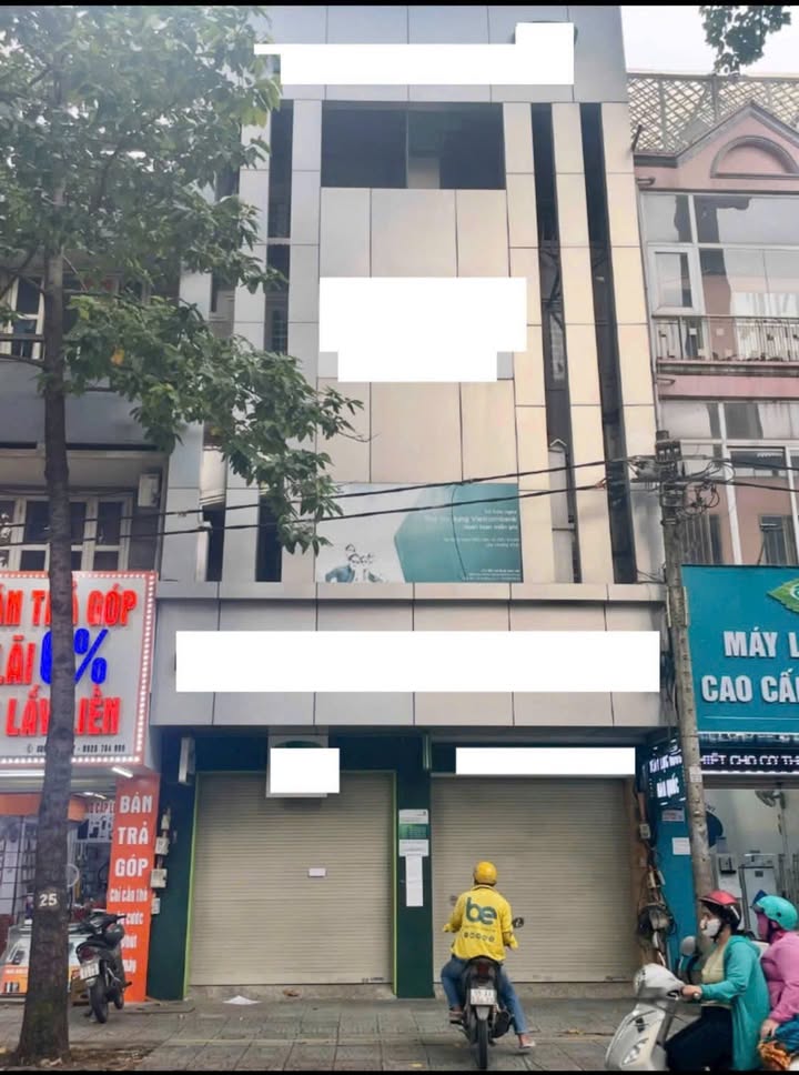 Cho thuê nguyên căn mặt tiền đường Trần Quang Khải, quận 1, 144m² - Kinh doanh sầm uất ngay!