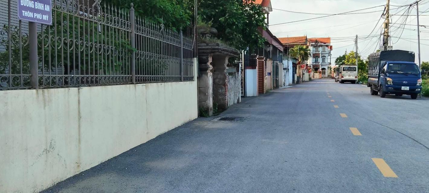 Đất Thôn Phú Mỹ, Thư Phú 40m² giá 2 tỷ - Lô góc ô tô đỗ cửa!