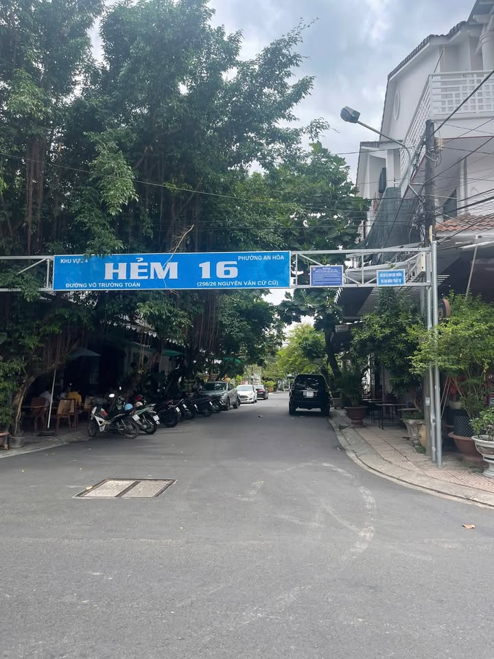 Bán nhà trệt 2 lầu & cấp 4 tại hẻm 16 Võ Trường Toản, Cần Thơ - Giá 3.65 tỷ