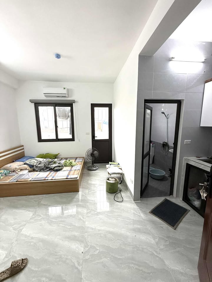 Phòng studio cho thuê tại Nguyễn Hoàng 35m² giá 5.2 triệu - Nội thất đầy đủ, thoải mái 4 người!