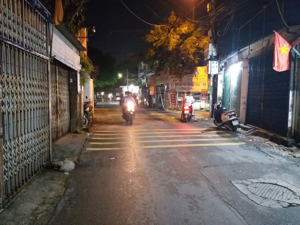 Cho thuê Kho, Xưởng mặt phố Tựu Liệt 160m² giá 10 triệu - Container đỗ cửa