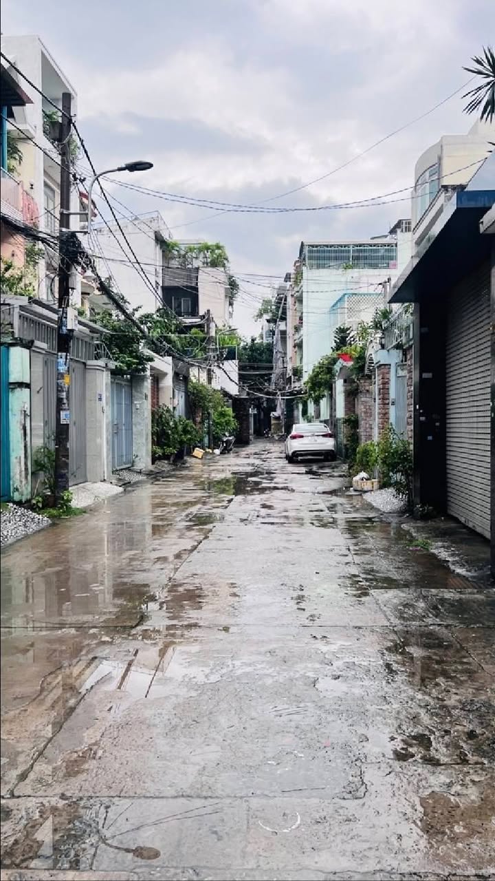 Nhà mặt tiền 2 mặt hẻm Cách Mạng Tháng 8, Quận 3, 100.7m² giá 26 tỷ - Đầu tư sinh lời tuyệt vời!