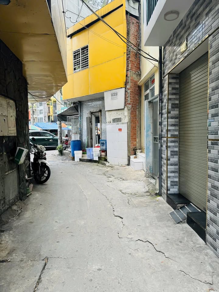 Nhà 5 tầng gần mặt tiền Nguyễn Tri Phương, Quận 10 - Thu nhập 40 triệu/tháng