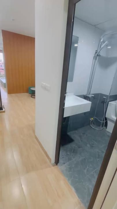 Căn hộ cho thuê tại Đê La Thành, Đống Đa 30m² - Vào ở ngay, nội thất mới!