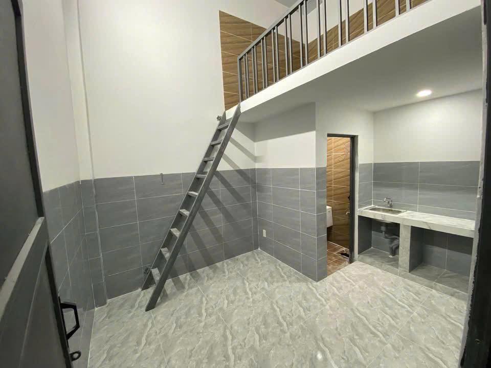 Bán dãy trọ 10 phòng tại Hẻm 17 đường Trần Hoàng Na, 200m² giá 6.48 tỷ - Đầu tư sinh lời cao!