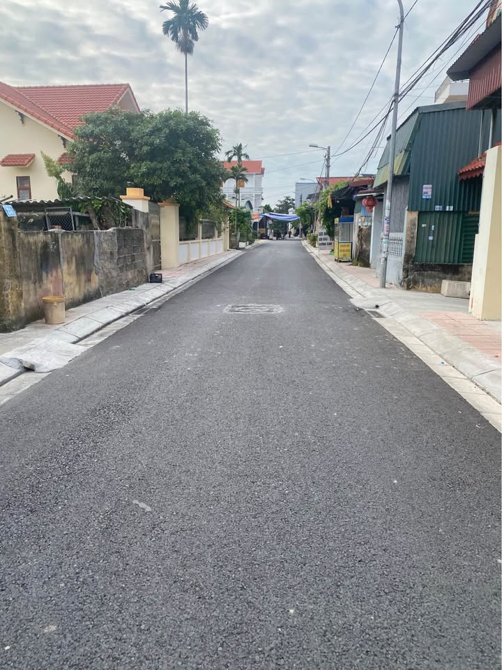 Nhà riêng 3 tầng Đẩu Sơn, Phù Liễn 51m² giá 2.5 tỷ - Thiết kế hiện đại, an ninh tốt!