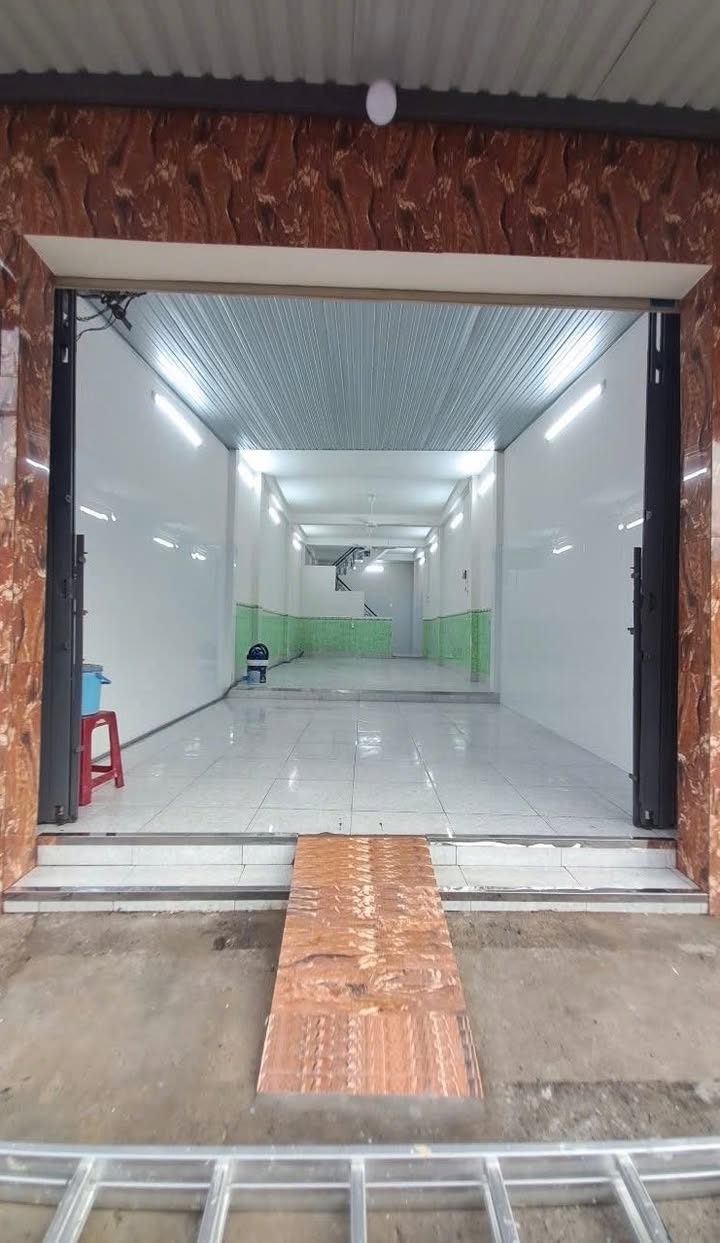 Nhà nguyên căn mặt tiền 131 Phú Thọ Hòa, Tân Phú 64m² - Thích hợp kinh doanh ngay!