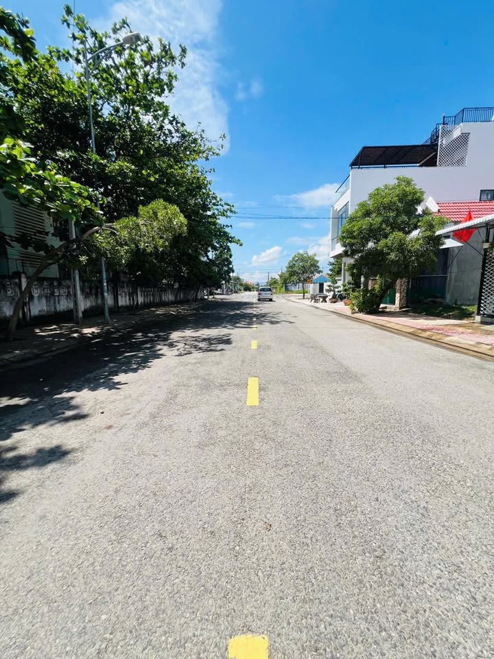 Đất nền Vạn Giã 100m² giá 2 tỷ - Mặt tiền đường Phạm Ngũ Lão