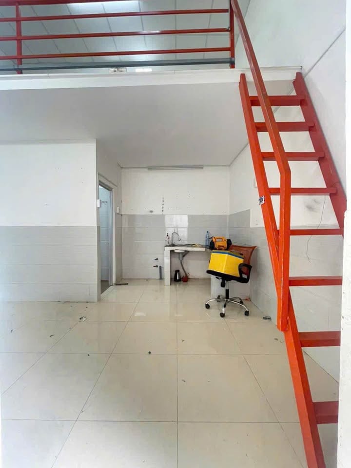 Phòng trọ Bình Thủy 20m² giá 1.8 triệu - Gần chợ Cầu Ván!