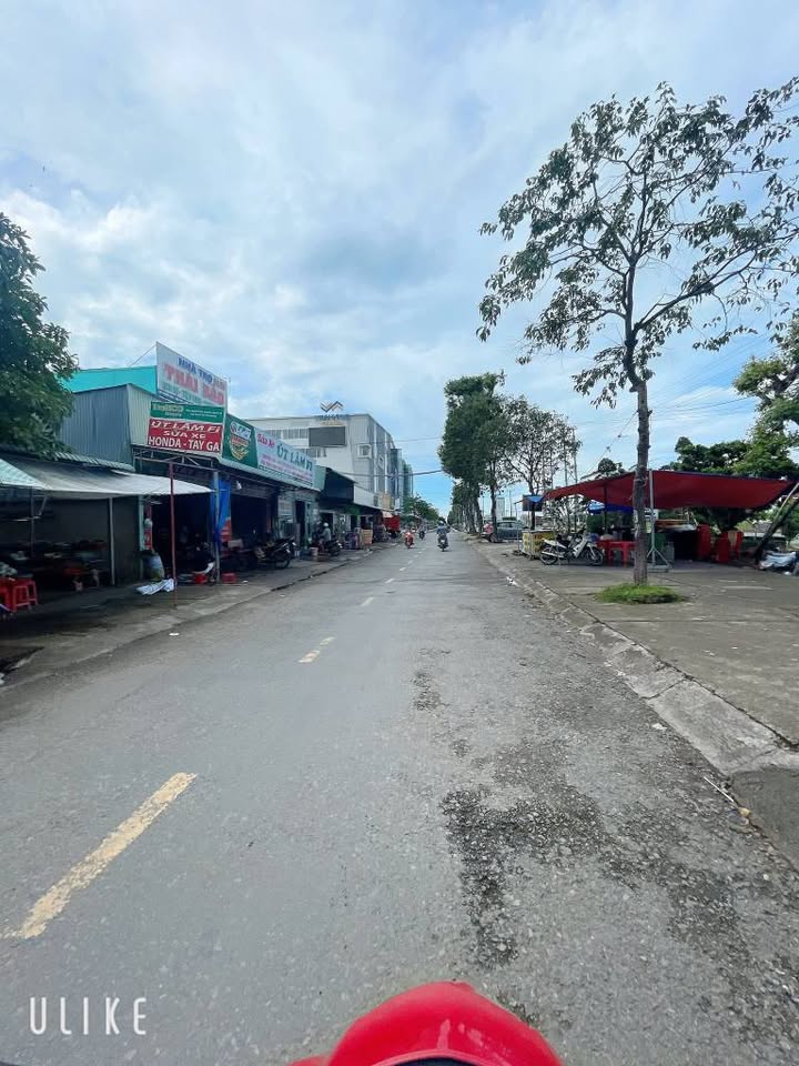 Đất thổ cư 1.620m² xã Phú Quới, Vĩnh Long giá 10.5 tỷ - Đầu tư sinh lời hiệu quả!