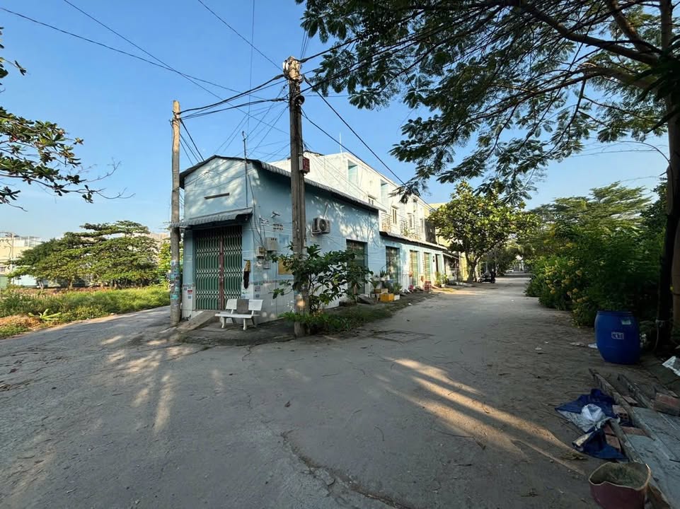 Đất nền 3 mặt tiền hẻm 175 đường 2, TNP B, Q9, giá chỉ 11.7 tỷ - Đầu tư sinh lời ngay!