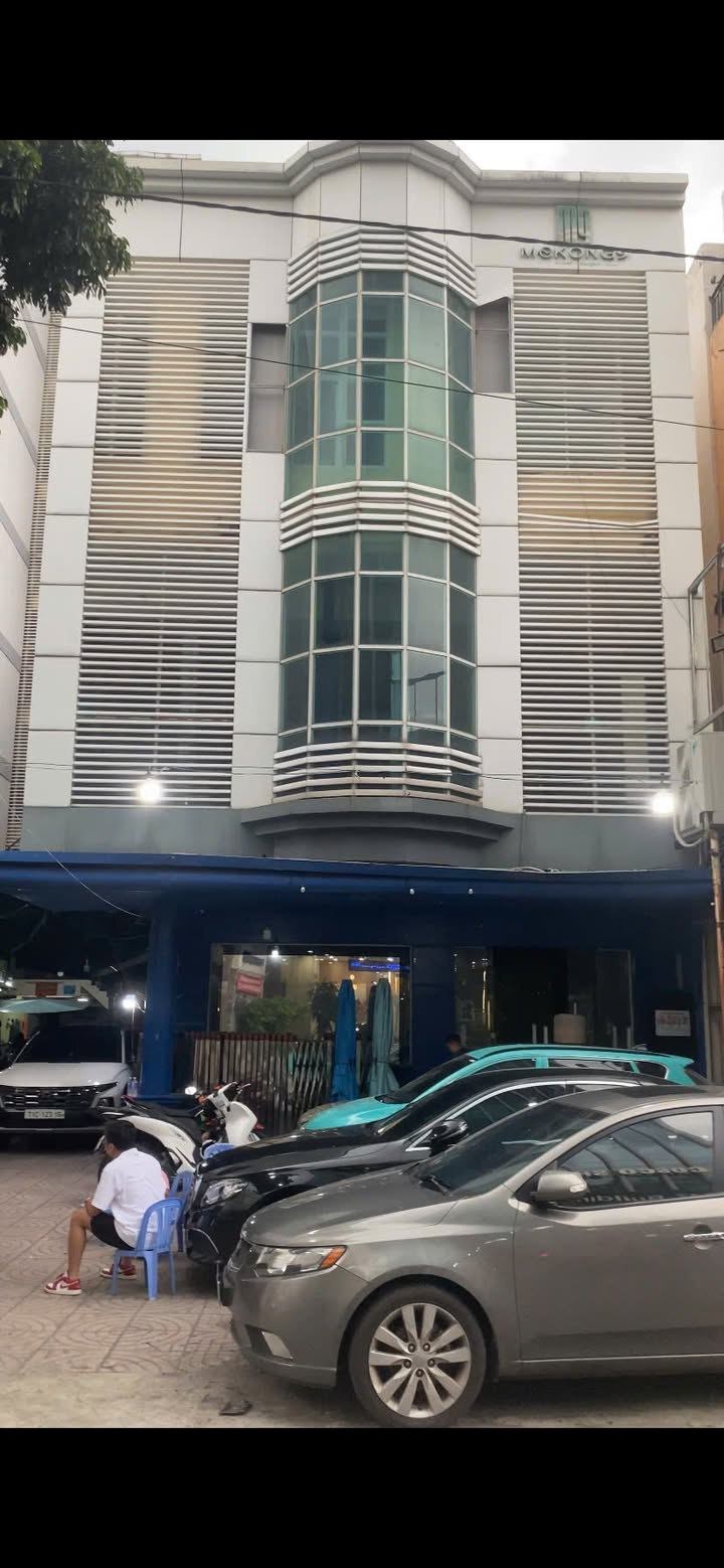 Nhà mặt tiền Hồ Biểu Chánh, Phú Nhuận 250m² - Thích hợp làm văn phòng, spa, nhà hàng!