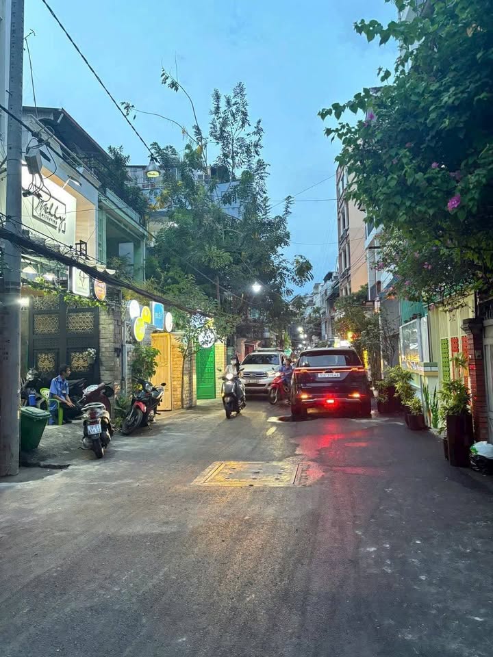 Nhà phố Lê Văn Sỹ quận 3 95.8m² giá 30 tỷ - Chính chủ bán thương lượng