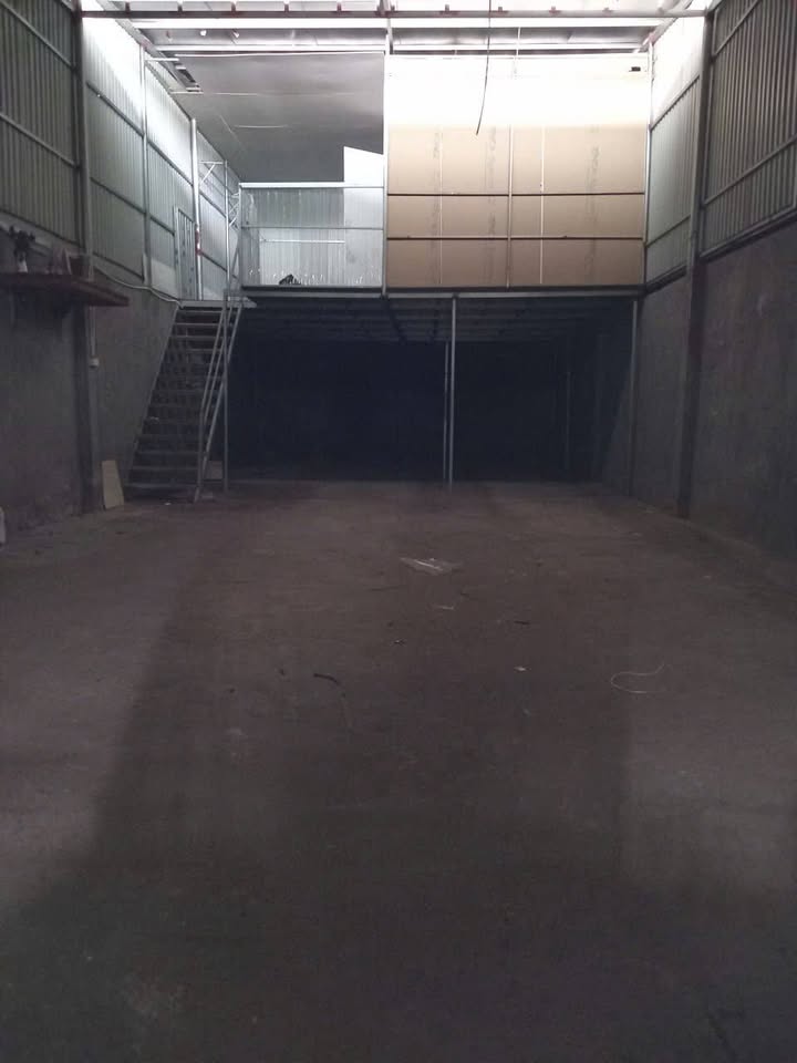 Kho xưởng cho thuê tại ngõ 95 Thúy Lĩnh, Hoàng Mai 150m² - Điện ba pha, xe 3.5 tấn đỗ cửa!