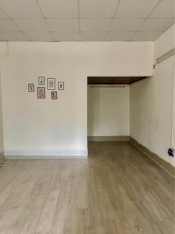 Kho hàng cho thuê tại Nguyễn Trãi, Đống Đa - Diện tích 70m², giá chỉ từ 5 triệu/tháng!