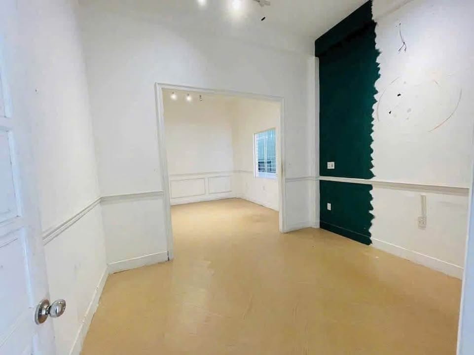 Nhà cho thuê mặt tiền Trần Quốc Toản, Hải Châu 75m² giá 20 triệu - Phù hợp kinh doanh!