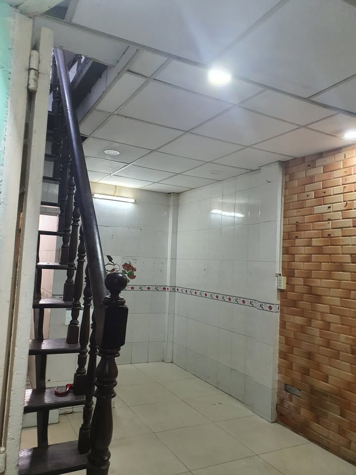 Nhà nguyên căn Dương Bá Trạc, quận 8, 45m² giá 4.5 triệu - Khu an ninh, ngay trung tâm!