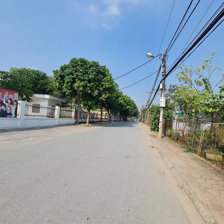 Đất nền lô góc Đông Dư, Gia Lâm 255m² giá chỉ 2-3 tỷ - Tiềm năng đầu tư cao!