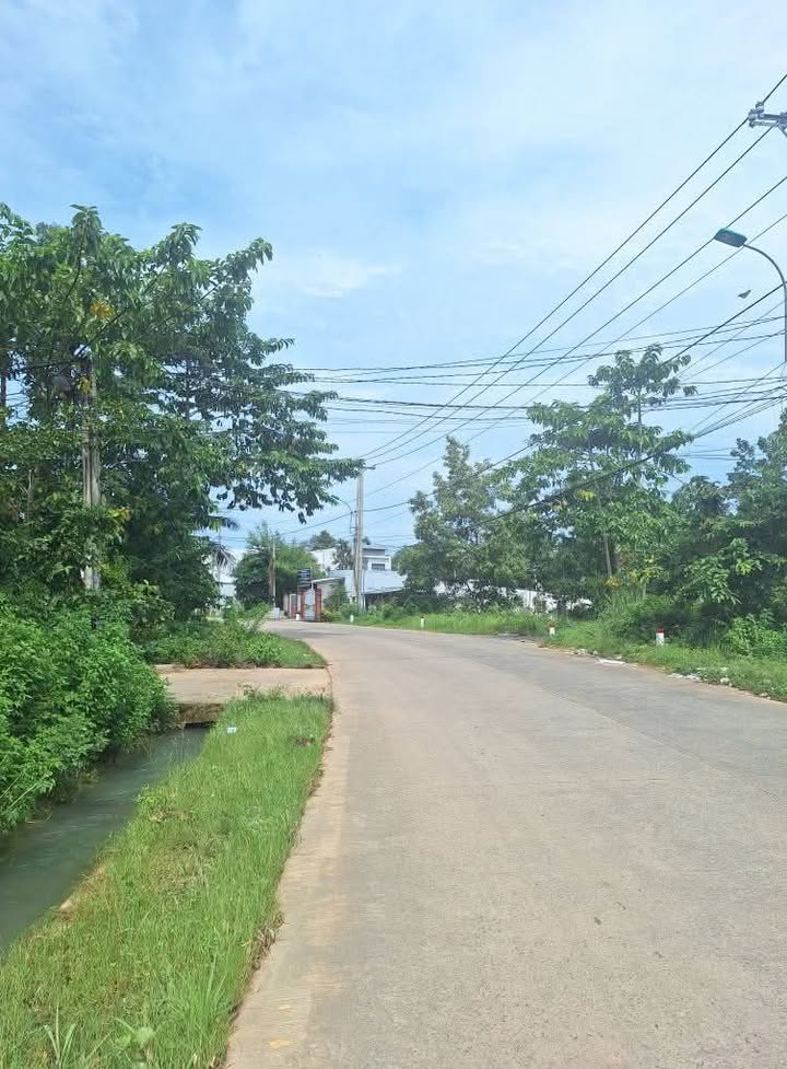 Đất nền Cửa Dương Phú Quốc 108m² giá chỉ 1.15 tỷ - Quy hoạch rõ ràng, sổ hồng sang tay!