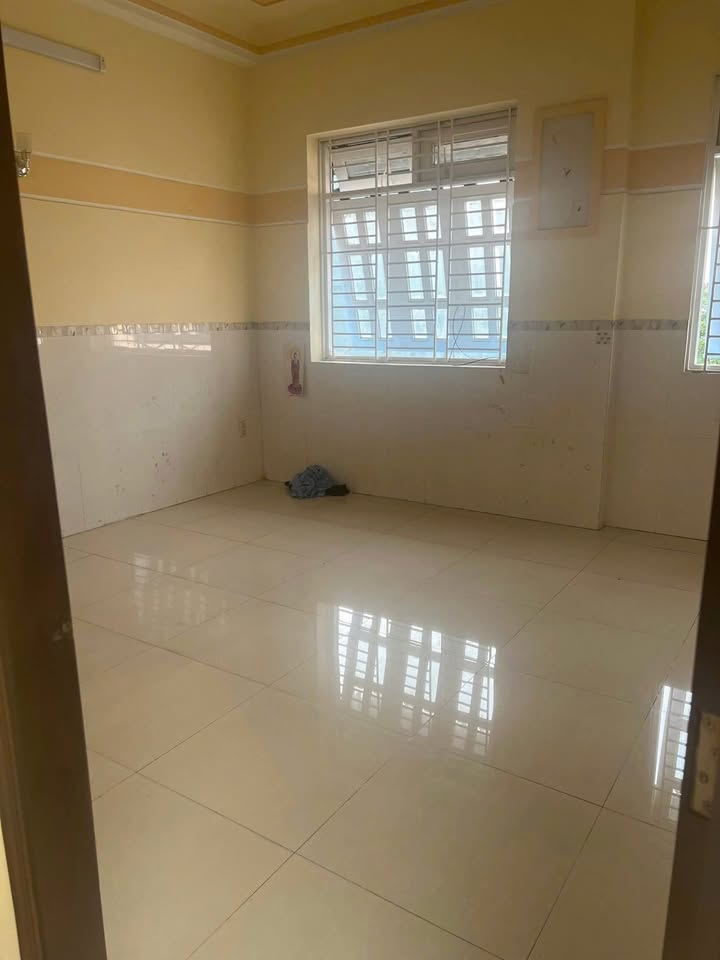 Nhà cho thuê Hóc Môn 132m² giá 17 triệu - Sẵn sàng vào ở ngay!