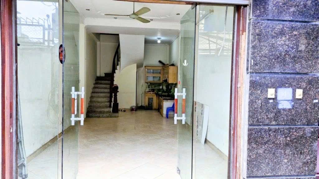 Nhà nguyên căn 5 tầng Thái Hà Đống Đa 38m² giá 20 triệu - Thiết kế hiện đại, tiện nghi!