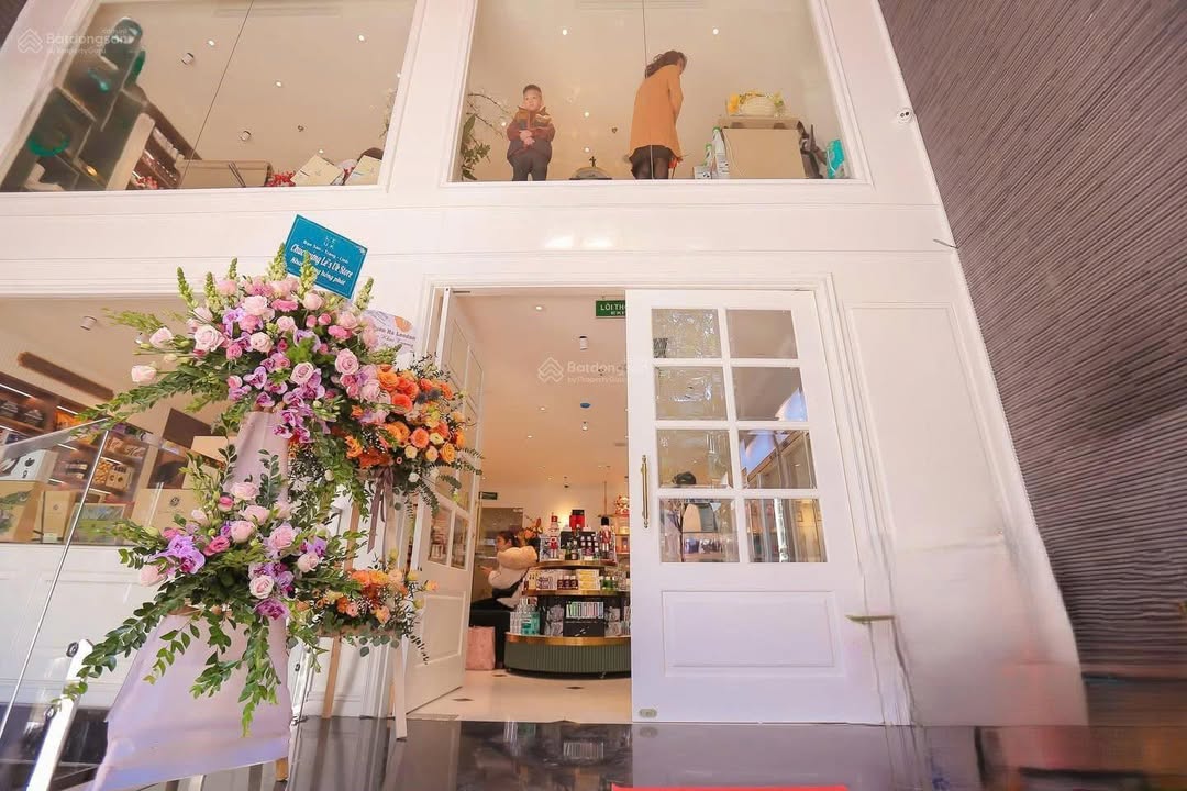 Mặt bằng kinh doanh mặt phố Mai Hắc Đế, Đống Đa, 50m² - Địa điểm lý tưởng cho mọi mô hình kinh doanh!