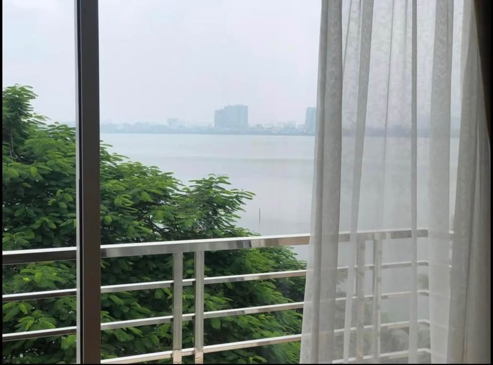 Căn hộ Studio cho thuê tại Đống Đa 50m² giá 8.5 triệu - View hồ tuyệt đẹp!