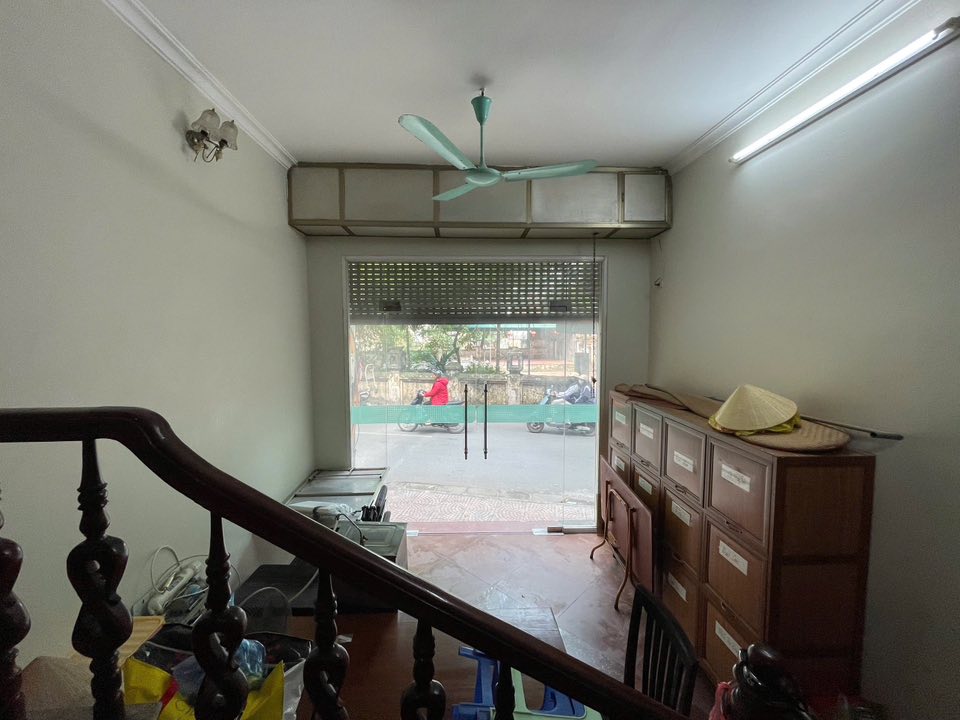 Nhà mặt đường Tả Thanh Oai 3 tầng cho thuê - Giá chỉ 7 triệu/tháng