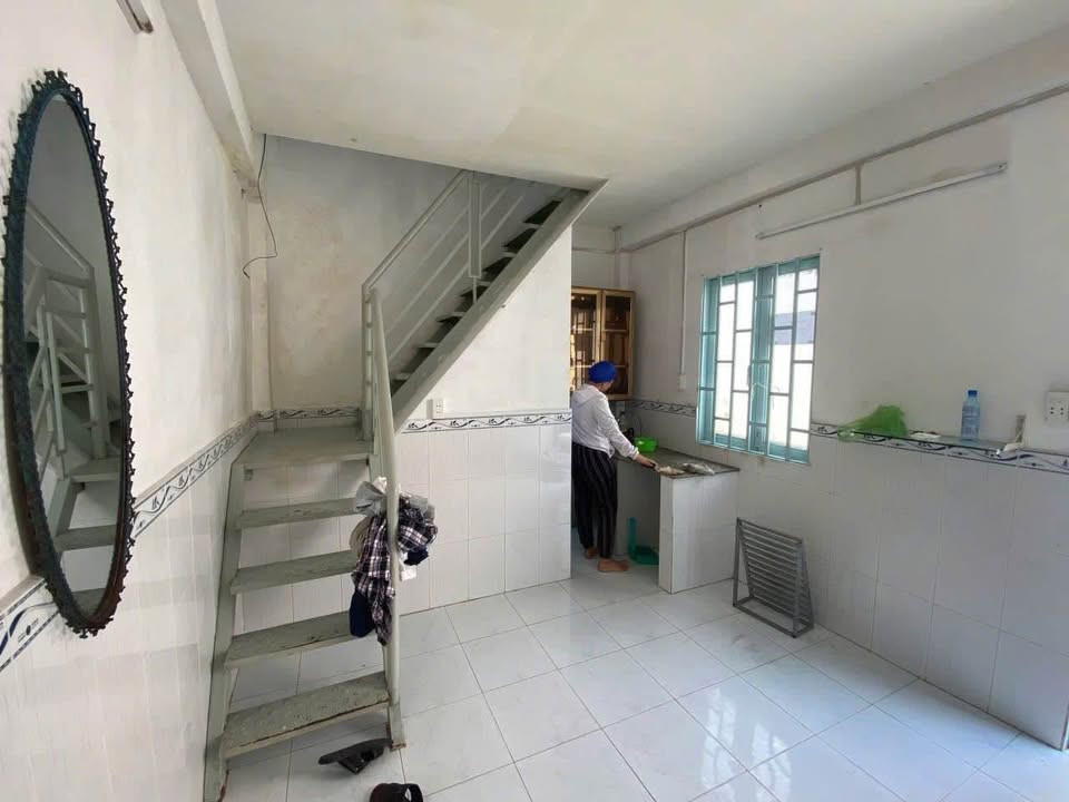 Cho thuê nhà mặt tiền đường Nguyễn Duy, quận 8, diện tích 16m² - Vị trí kinh doanh lý tưởng!