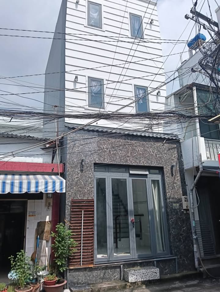 Nhà phố 4PN đường Lâm Văn Bền, quận 7 chỉ 3.6 tỷ - Vị trí trung tâm sầm uất!