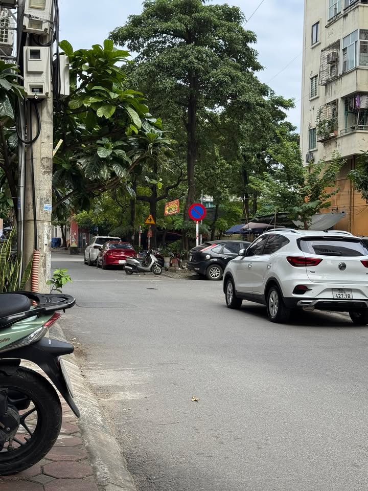 Đất đẹp Xuân Đỉnh 100m² giá 25 tỷ - Cơ hội đầu tư sinh lời hiếm có!