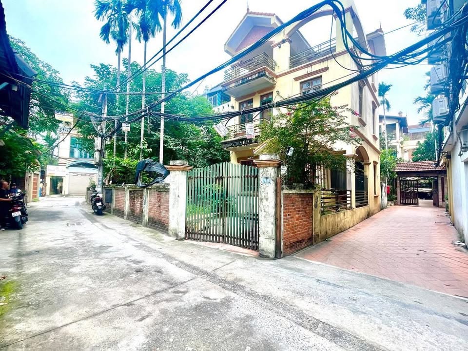 Đất nền Ngọc Thụy Long Biên 268m² giá 23 tỷ - Lô góc ô tô tránh đỗ vào nhà!