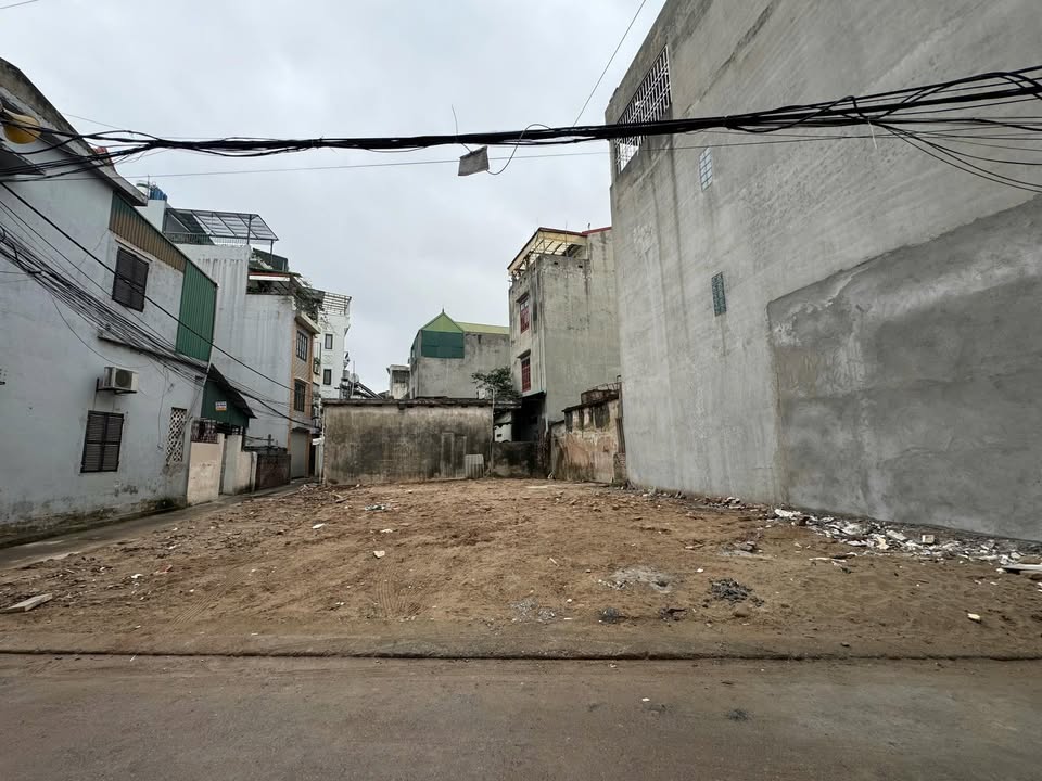 Đất nền Ngọc Thụy Long Biên 66m² giá 17.16 tỷ - Mặt tiền rộng, ô tô tránh nhau!