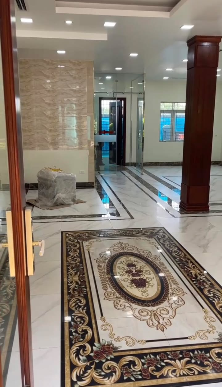 Shophouse cho thuê TP Giao Lưu Bắc Từ Liêm 90m² giá 60 triệu - Mặt tiền 8m, tiện lợi cho văn phòng!