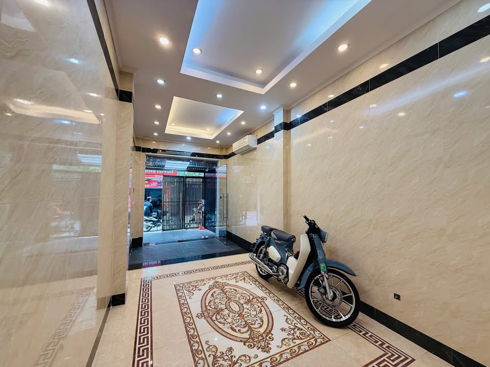 Nhà cho thuê ngõ 3XX đường Bưởi, Ba Đình 40m² giá 20 triệu - Phù hợp làm văn phòng hoặc gia đình ở!