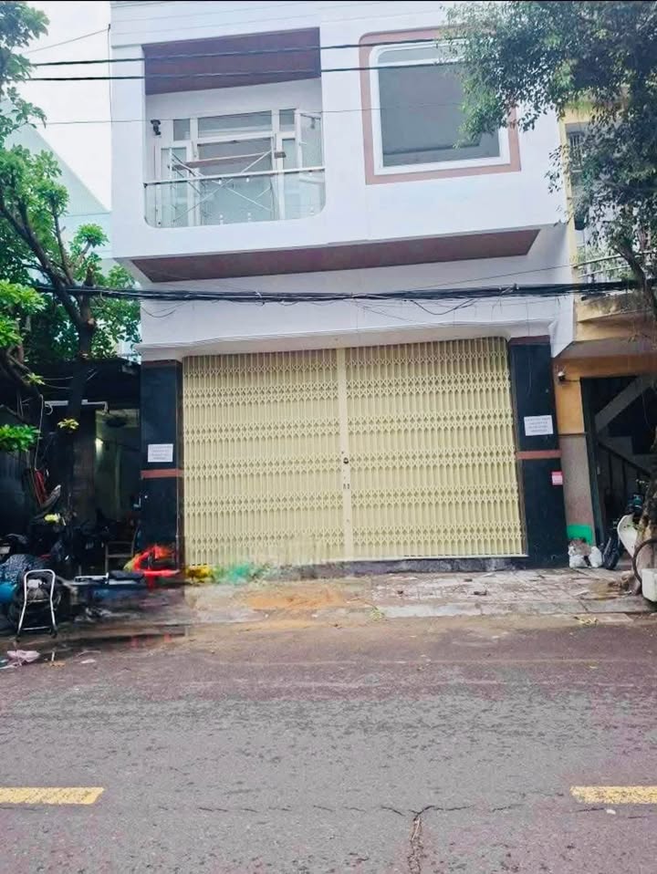 Nhà mặt tiền khu Tháp Đôi 43m² giá 4.5 tỷ - Cơ hội đầu tư hấp dẫn!