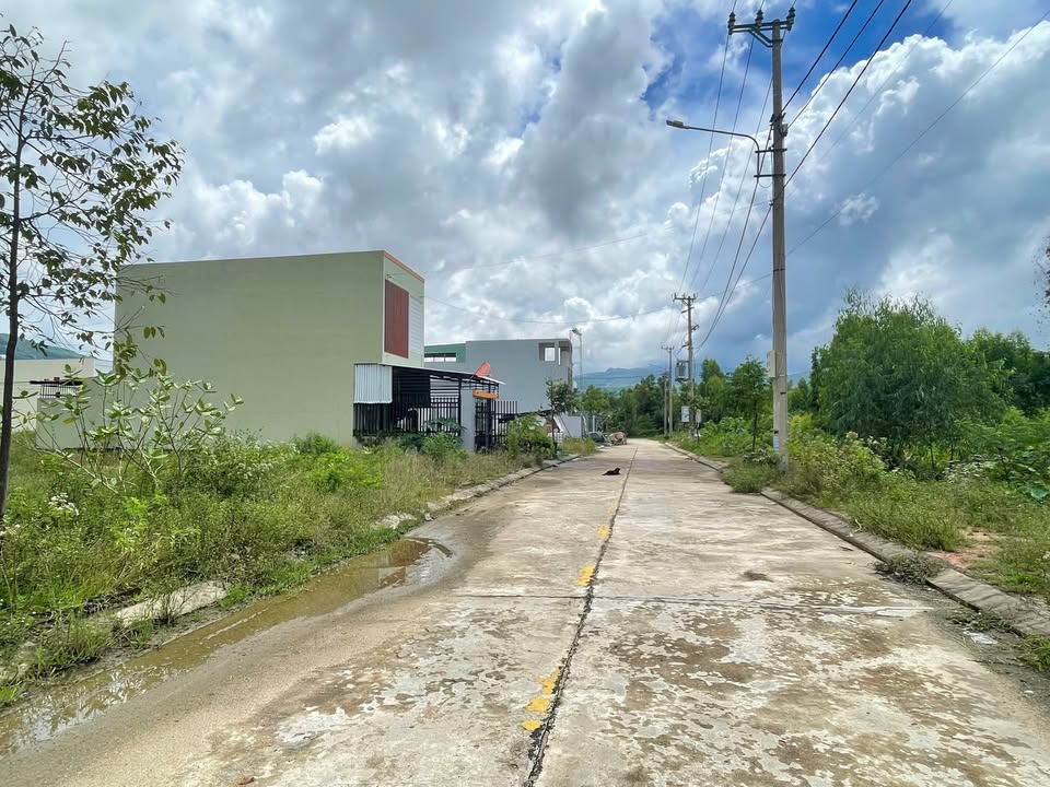 Đất nền Bùi Thị Xuân, Quy Nhơn 100m² giá 1 tỷ - Cơ hội đầu tư tuyệt vời!
