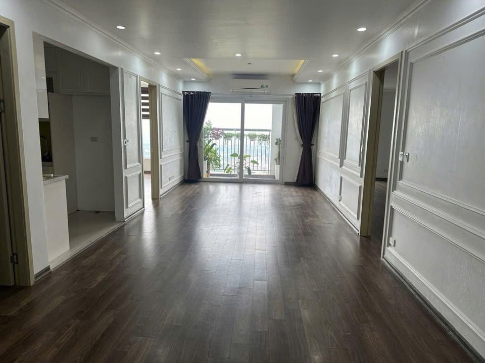 Căn hộ 2 ngủ 103m² khu Ngoại giao đoàn giá 16 triệu - Nhà trống xem ngay!