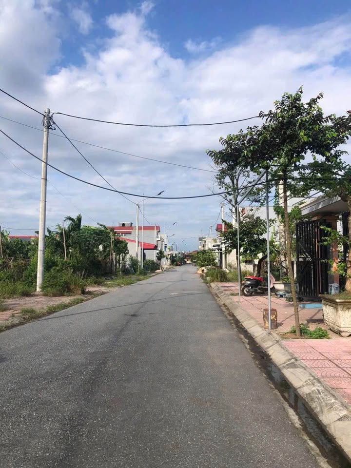 Đất nền đấu giá mầm non Tiên Nội 100m² giá 400 triệu - Cơ hội đầu tư hấp dẫn!