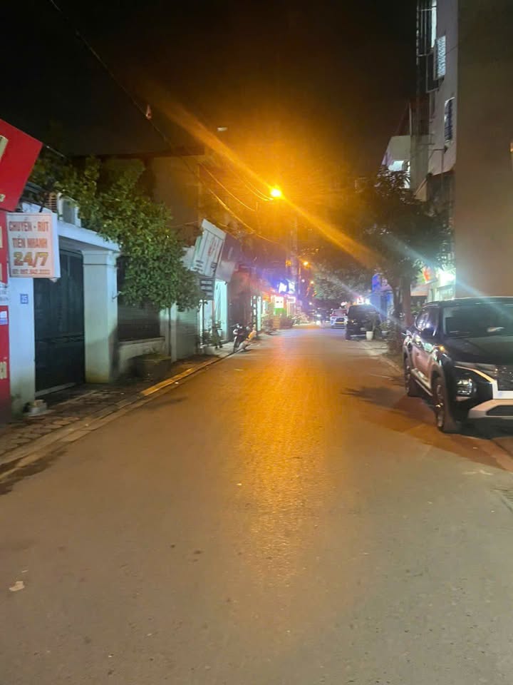 Đất Trâu Quỳ Gia Lâm 107m² giá 15 tỷ - Sổ đỏ chính chủ, pháp lý rõ ràng!