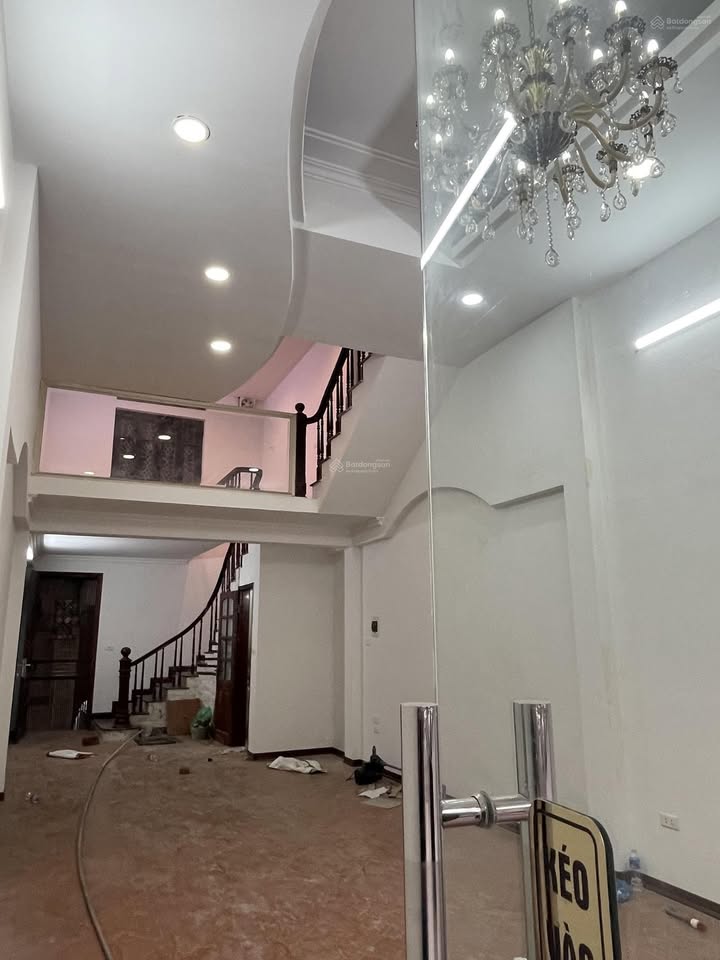 Cho thuê nguyên căn phố Đào Tấn, quận Ba Đình 52m² giá 40 triệu - Vị trí đắc địa cho kinh doanh!